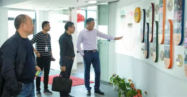 温州市商务局副局长一行莅临联欣科技指导工作