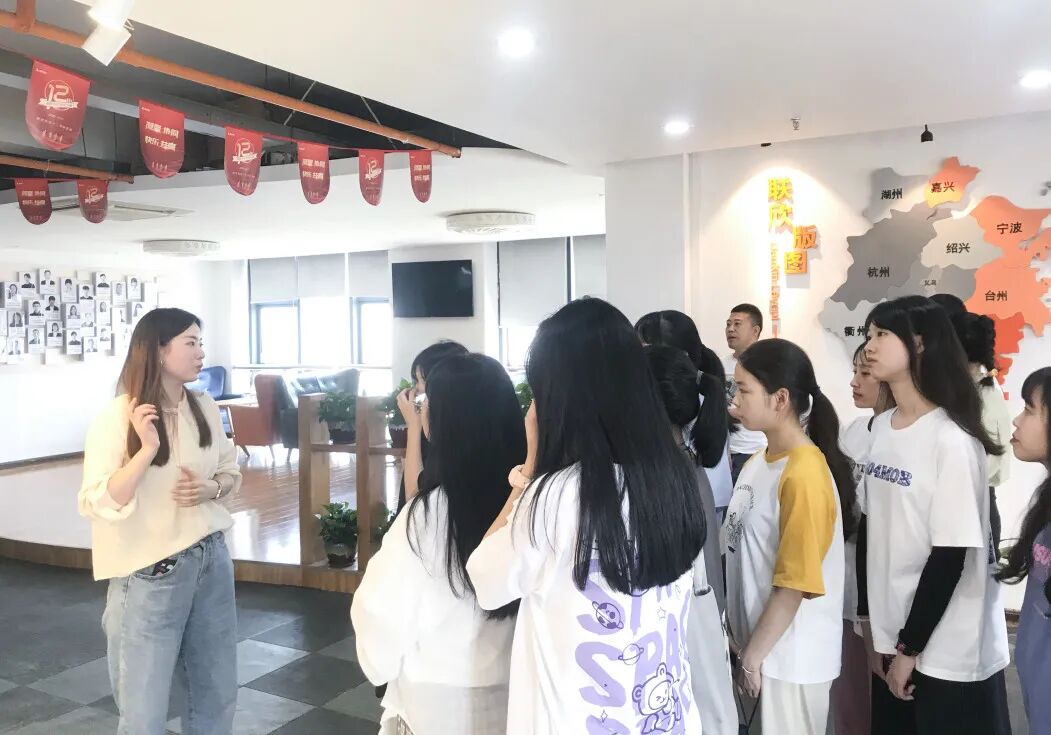 走进联欣 感知就业 | 热烈欢迎温科院经贸管理学院师生来我司参观交流